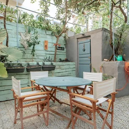 Villa Cozy Oasis With Lovely Backyard In *